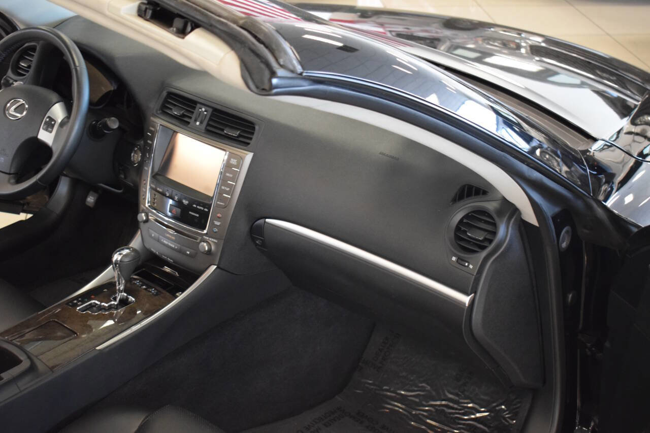 Used 2013 Lexus IS 350C Base 2dr Convertible w/ Luxury Pkg image 43