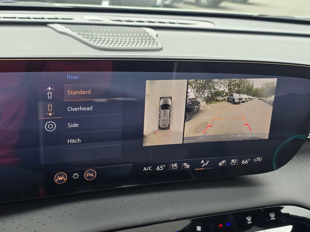 Used 2026 Buick Enclave Avenir w/ Super Cruise Package AWD/4WD image 30