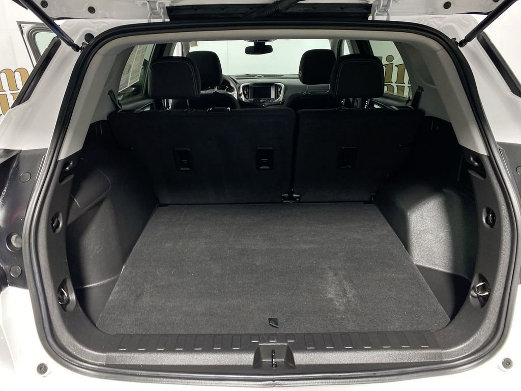 Used 2023 GMC Terrain SLE image 22