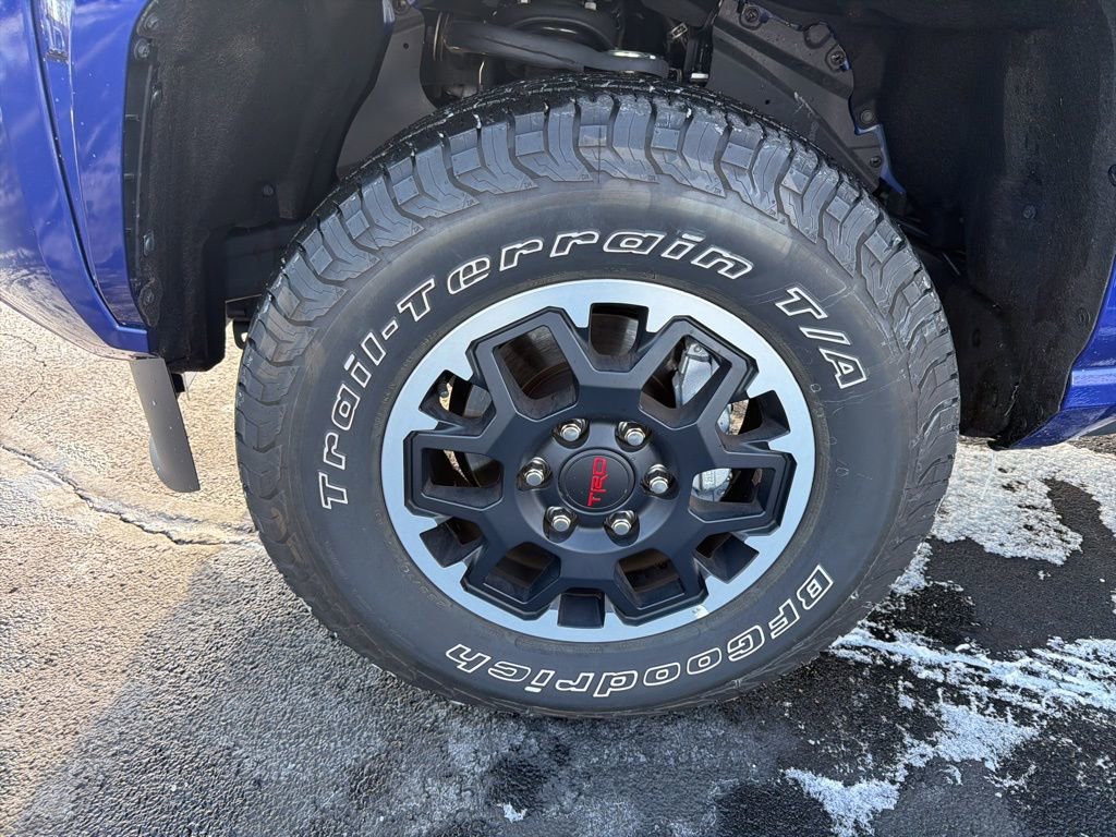 Used 2025 Toyota Tacoma SR5 image 10