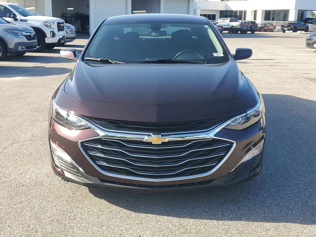 Used 2020 Chevrolet Malibu LT FWD image 2