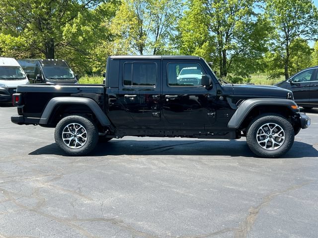 New 2026 Jeep Gladiator Sport AWD/4WD image 40