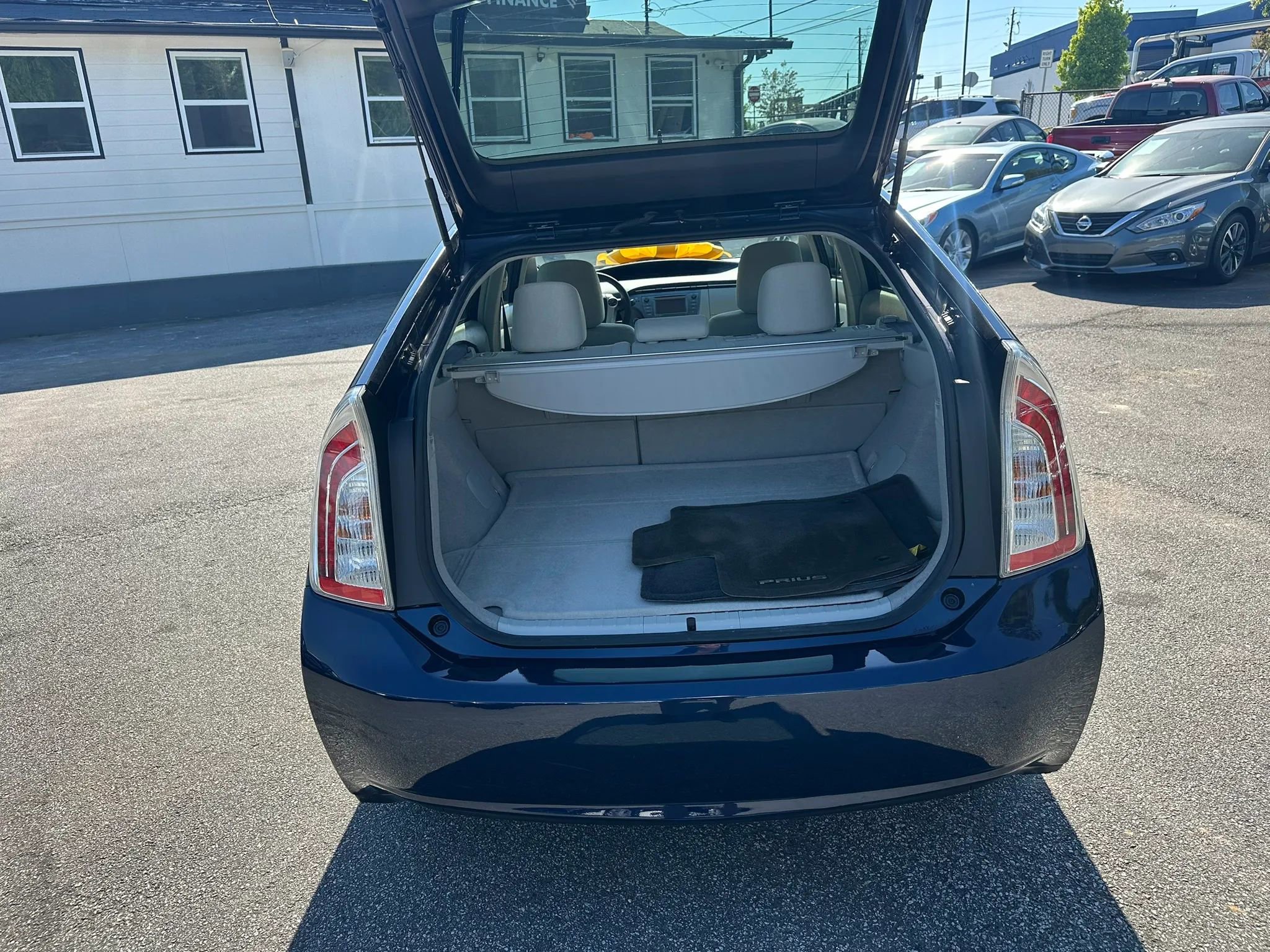 Used 2015 Toyota Prius Three FWD image 18