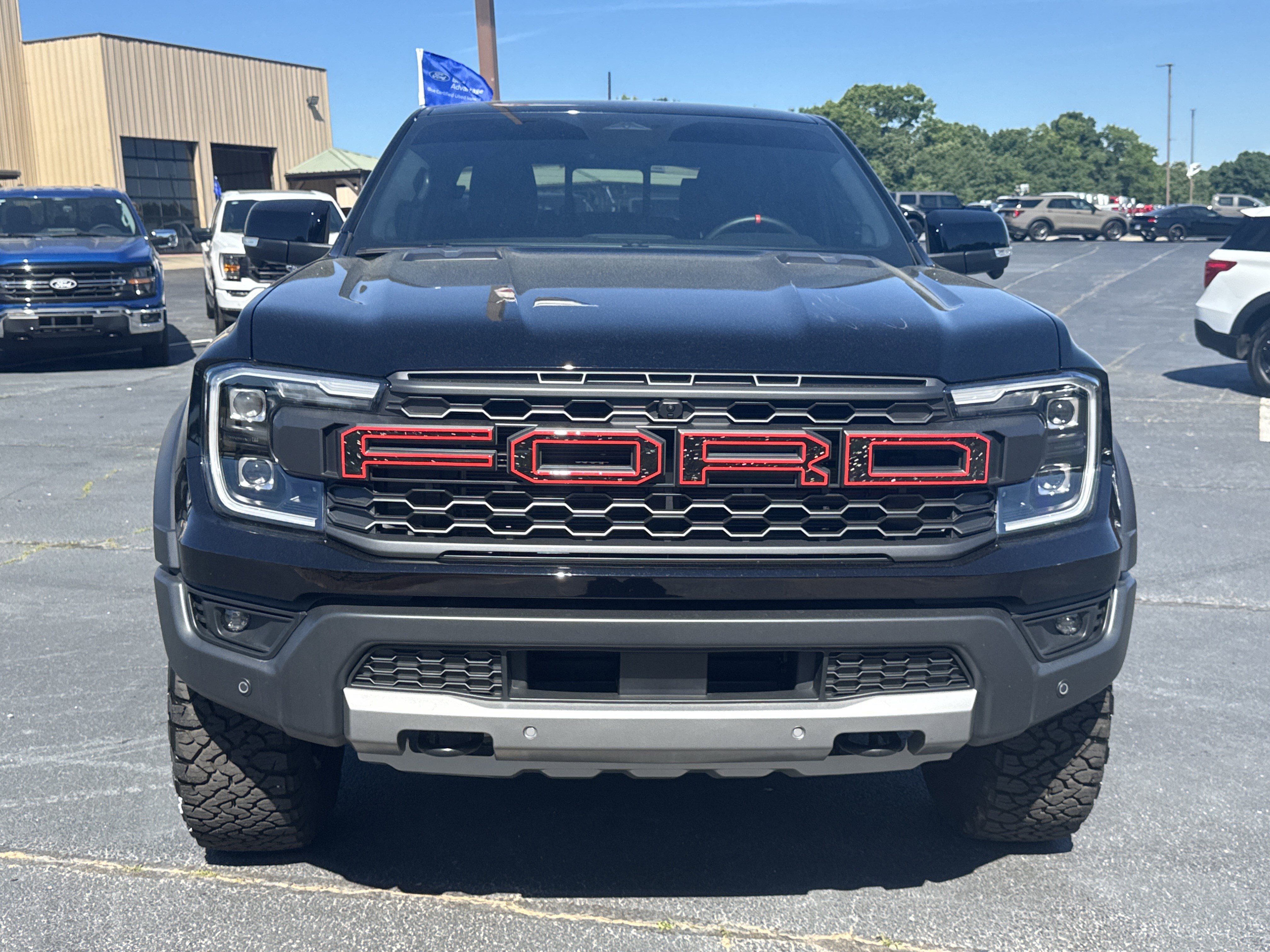 Certified 2025 Ford Ranger Raptor AWD/4WD image 3
