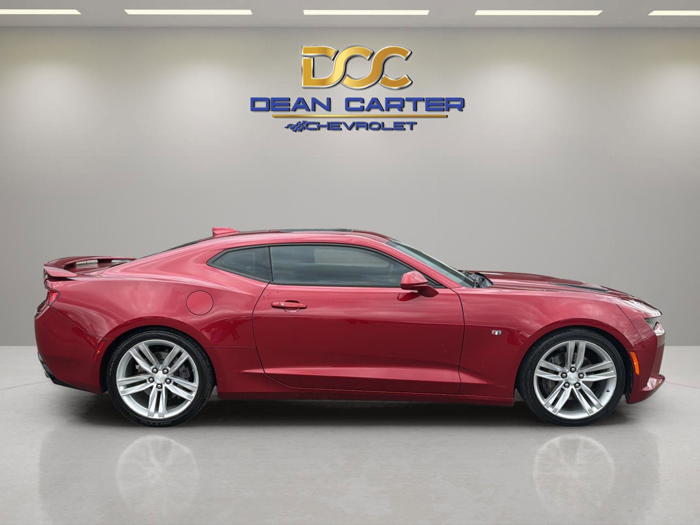 Used 2018 Chevrolet Camaro SS RWD image 6