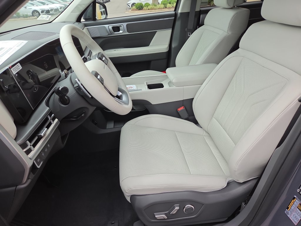 New 2027 Hyundai Santa Fe SEL FWD image 11