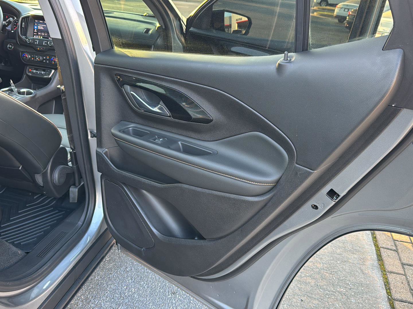 Used 2024 GMC Terrain AT4 image 14