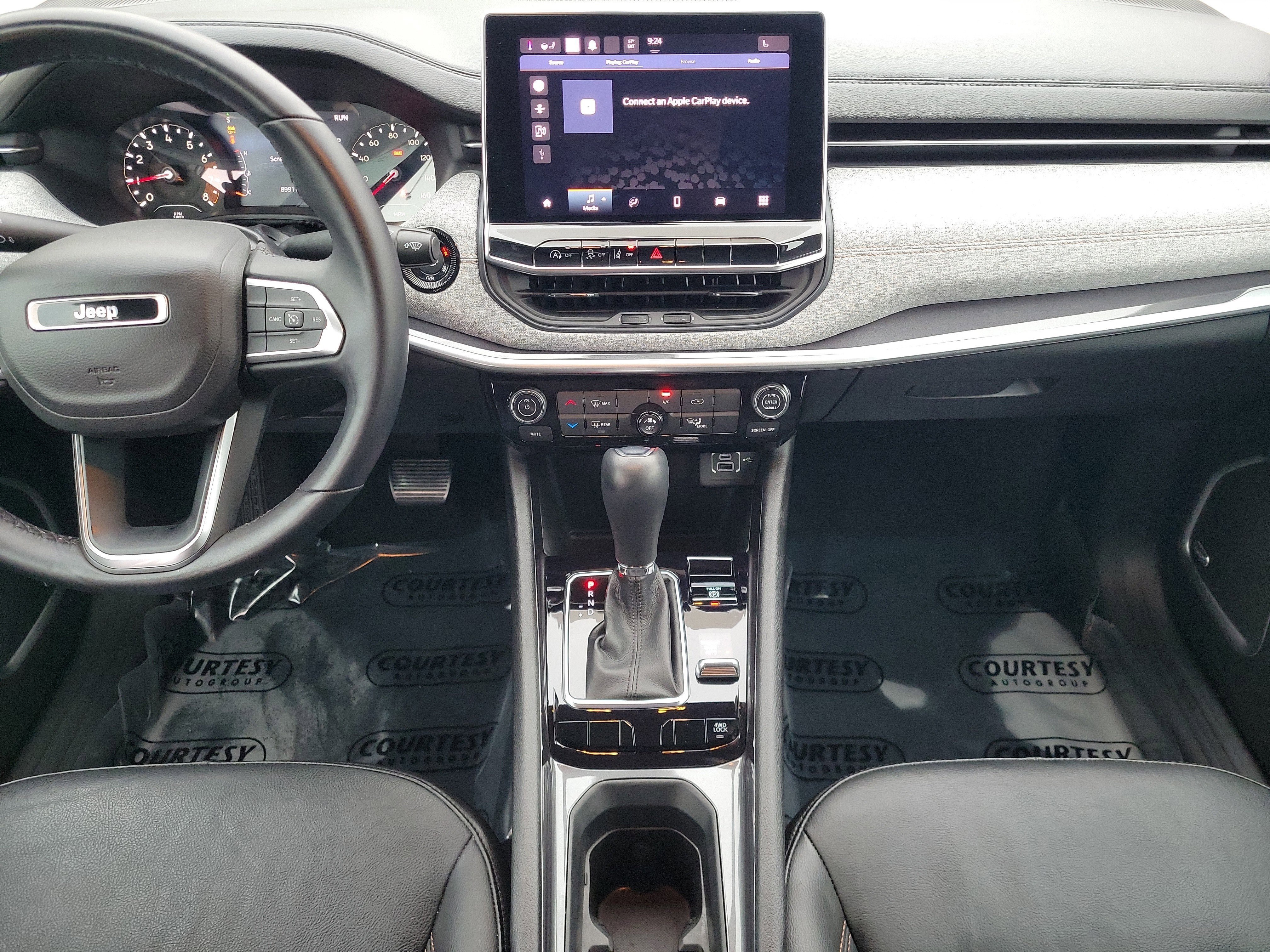 Used 2022 Jeep Compass Latitude w/ Sun and Sound Group image 13