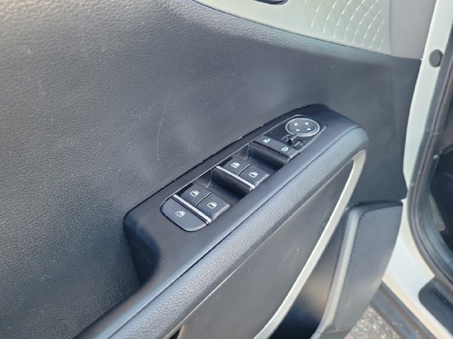 Used 2024 Kia Soul LX w/ LX Technology Package FWD image 16