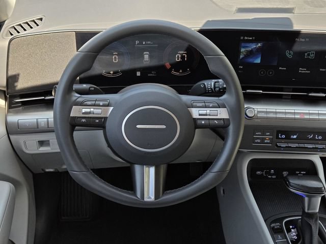 Used 2025 Hyundai Kona SEL AWD/4WD image 17