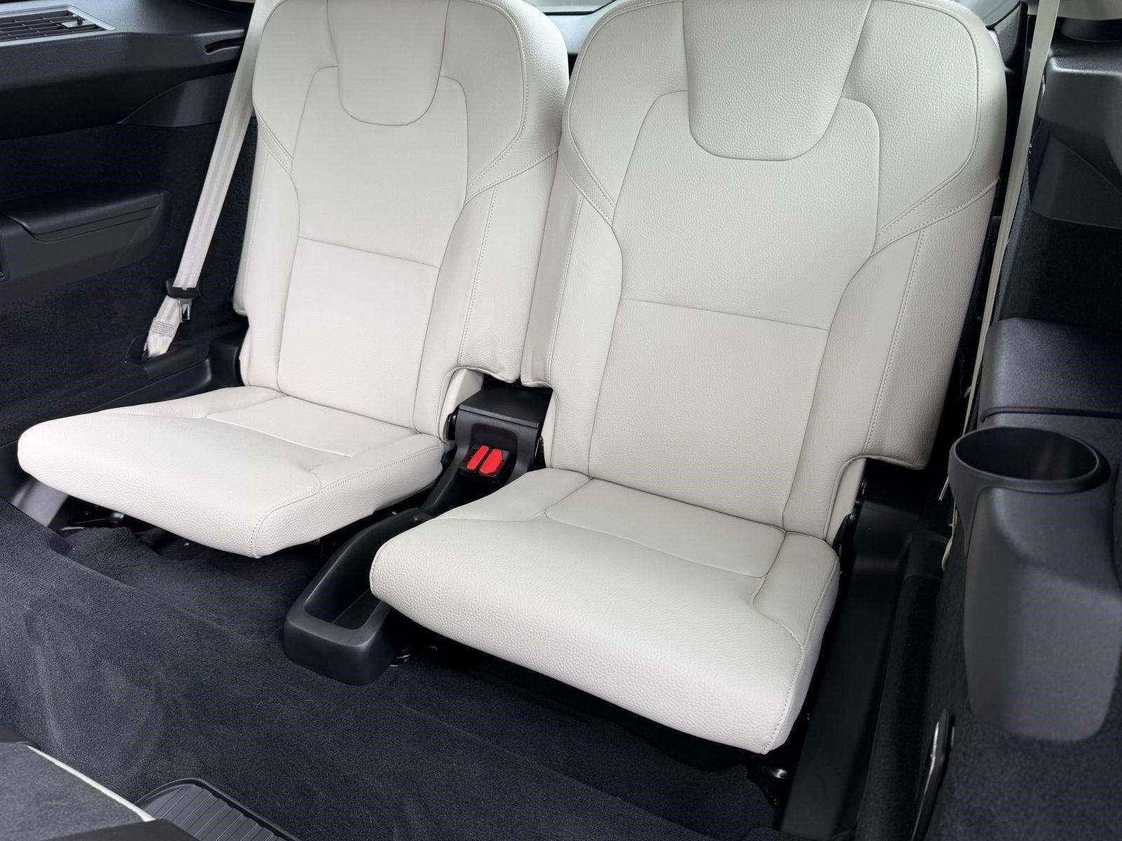 Used 2020 Volvo XC90 T5 Momentum w/ Protection Package AWD/4WD image 31