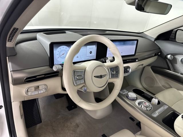 Used 2025 Genesis GV60 Advanced image 13