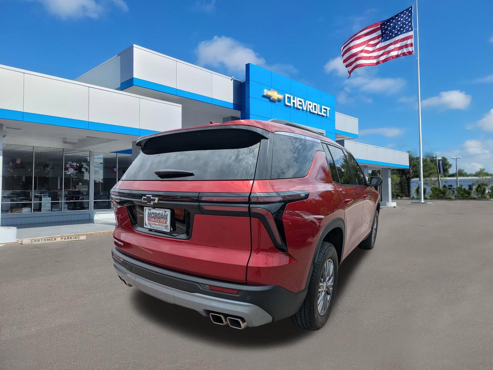 Used 2025 Chevrolet Traverse LT w/ Driver Confidence Package FWD image 3