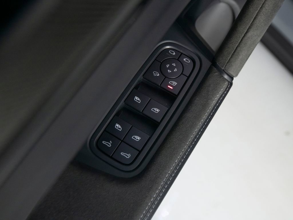Certified 2022 Porsche Cayenne Turbo GT AWD/4WD image 20