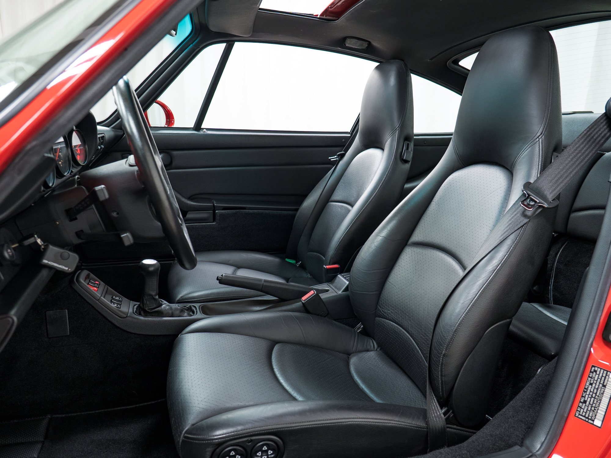 Used 1996 Porsche 911 GT3 RS image 19