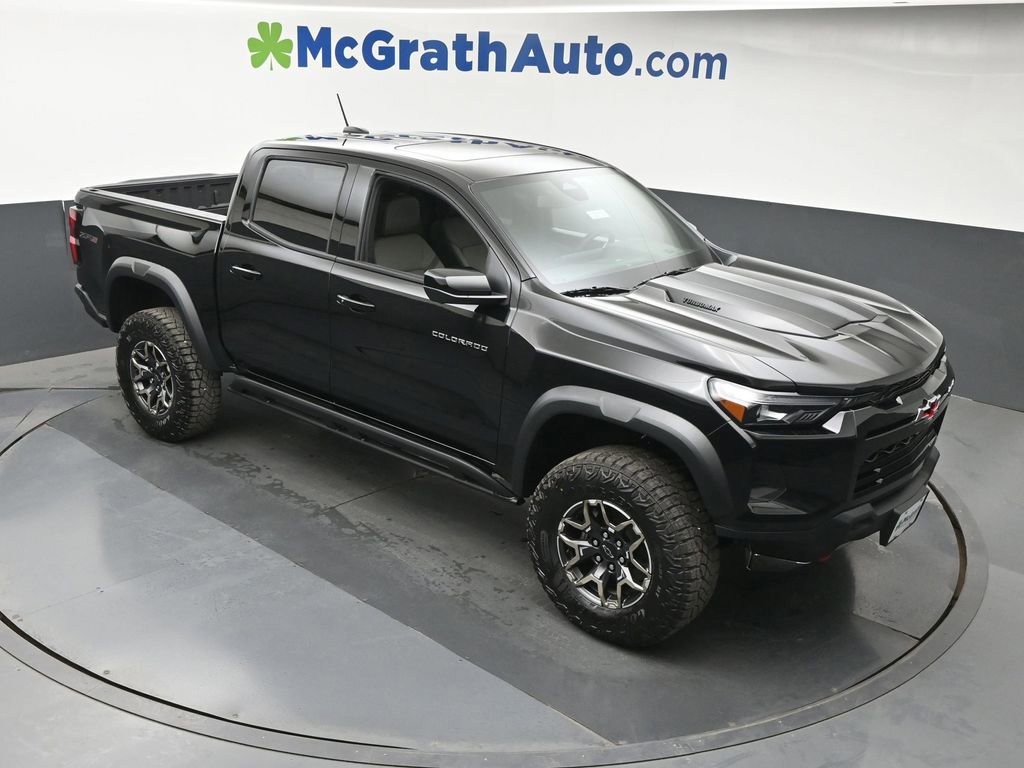 New 2026 Chevrolet Colorado ZR2 w/ Technology Package AWD/4WD image 3