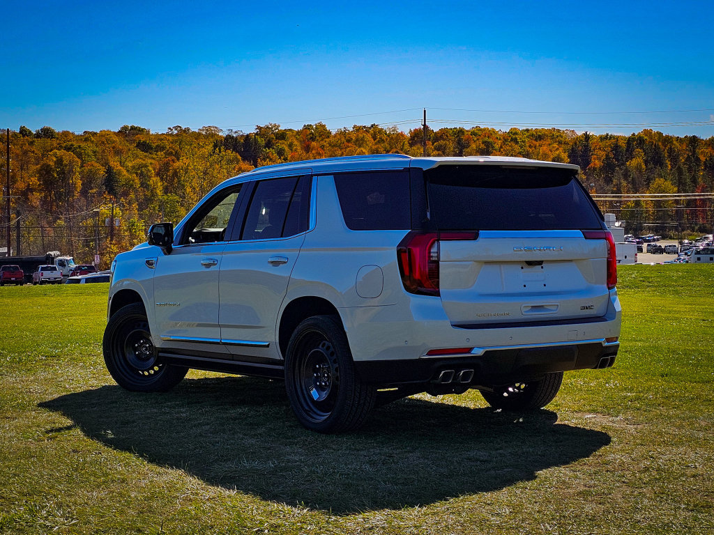 New 2027 GMC Yukon Denali w/ Denali Reserve Package AWD/4WD image 5