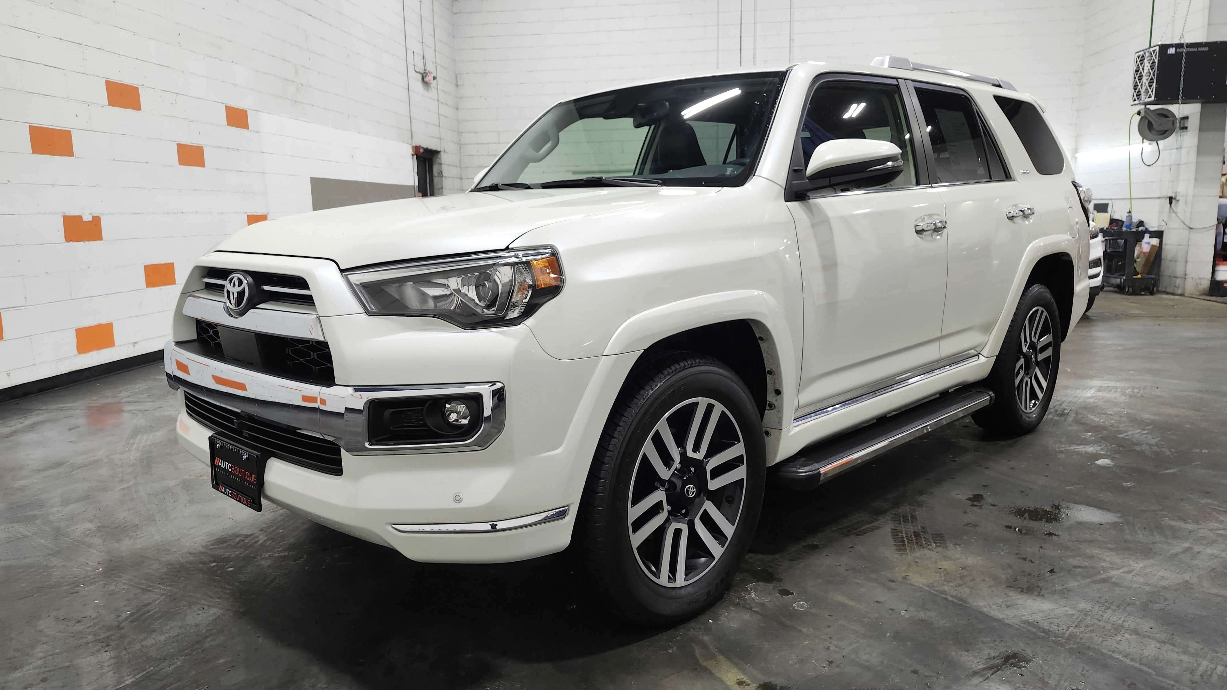 Used 2023 Toyota 4Runner Limited image 13