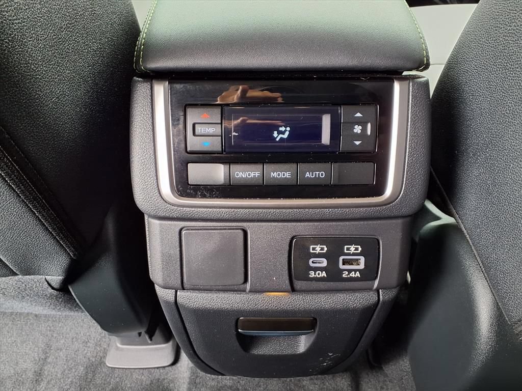 Used 2025 Subaru Ascent Onyx Edition AWD/4WD image 14