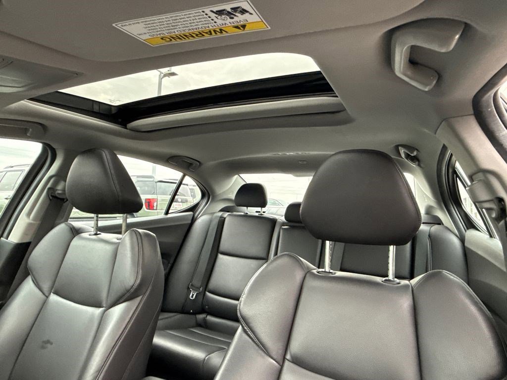 Used 2020 Acura TLX image 19