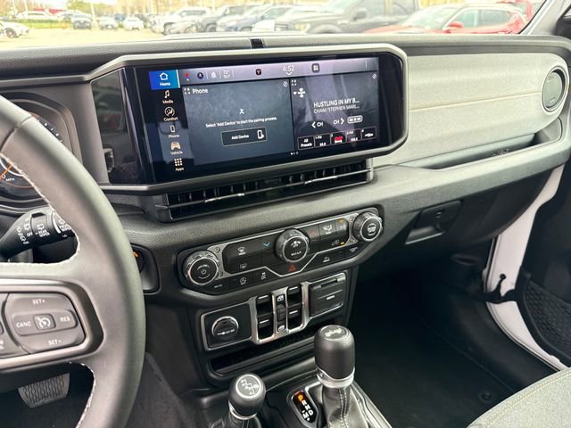 Used 2025 Jeep Wrangler Sport S image 18