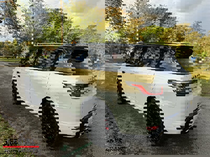 Used 2019 Land Rover Range Rover Sport Supercharged image 10