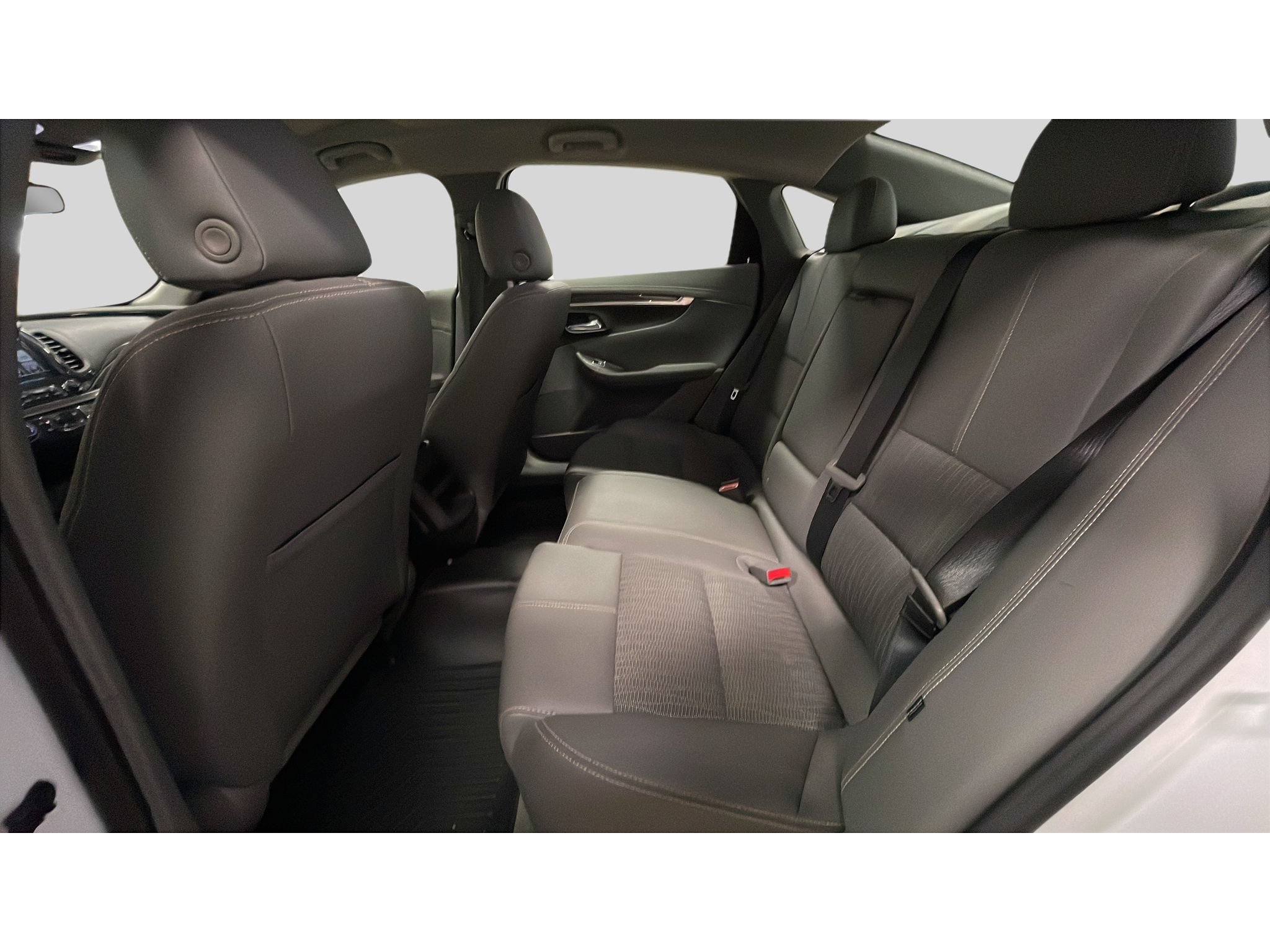 Used 2018 Chevrolet Impala LS FWD image 15