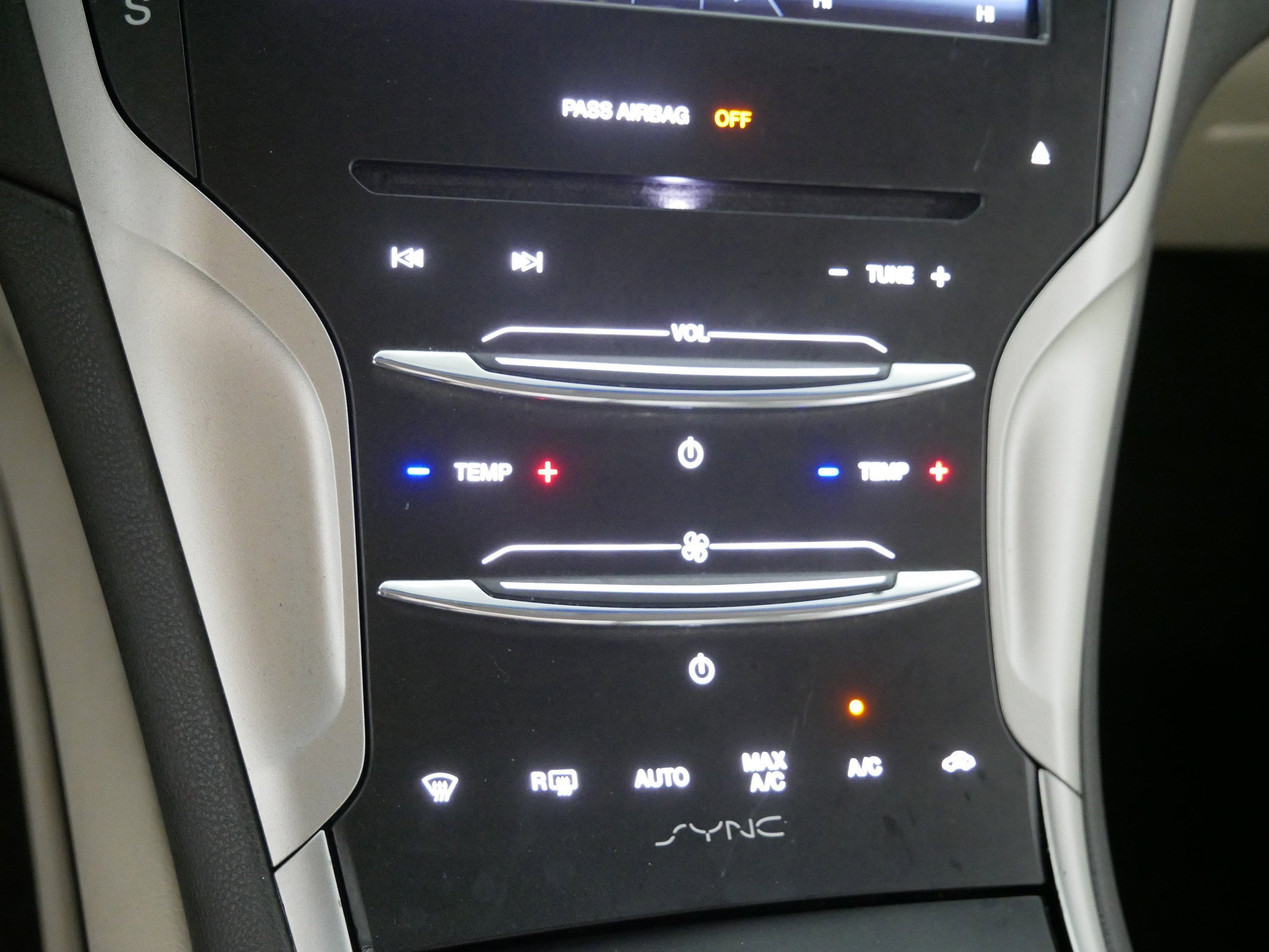 Used 2016 Lincoln MKZ w/ Equipment Group 300A Reserve image 23