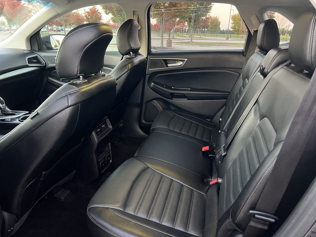 Used 2015 Ford Edge SEL w/ Equipment Group 201A AWD/4WD image 15