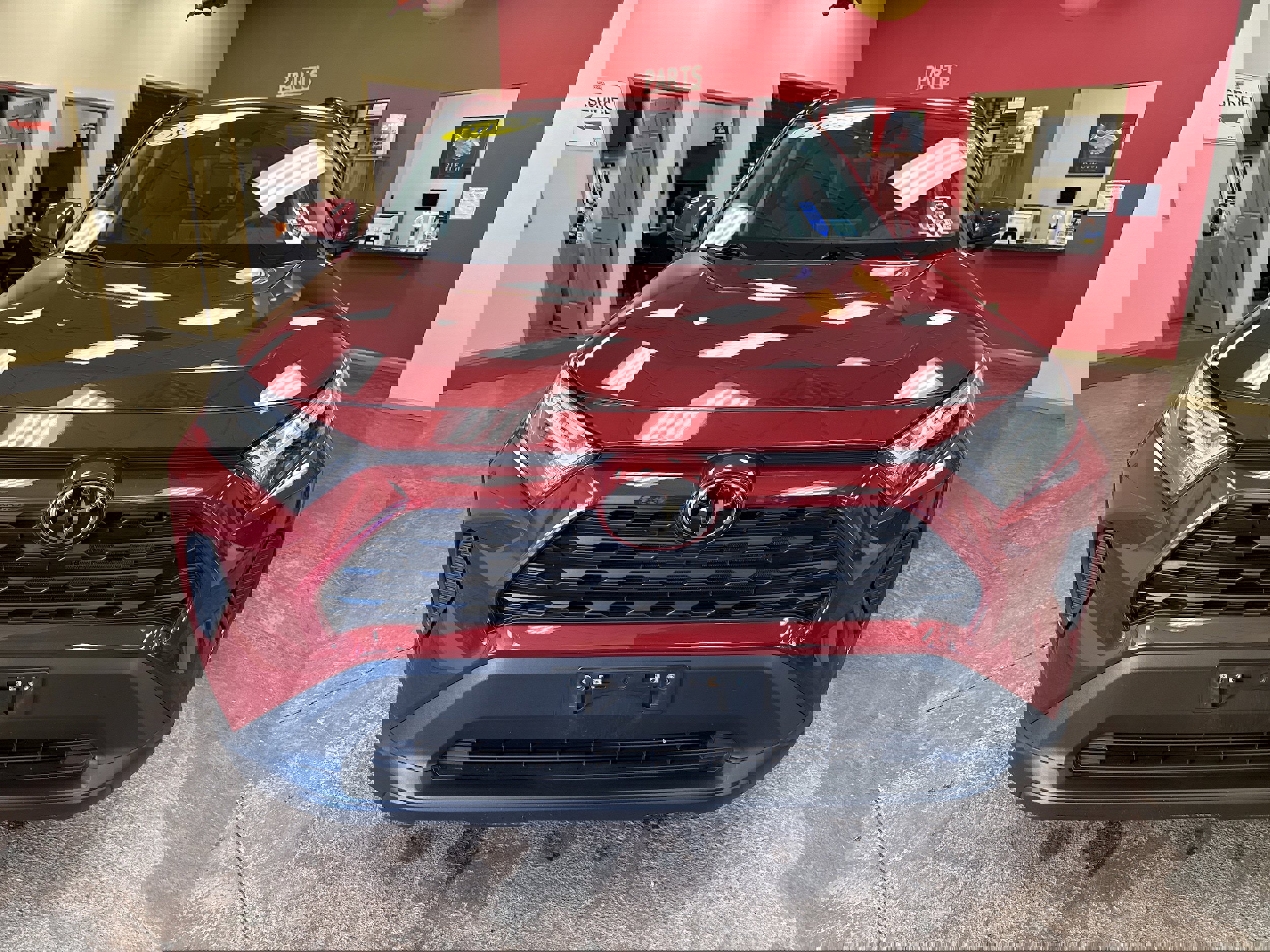 Used 2023 Toyota RAV4 XLE w/ Convenience Package image 2