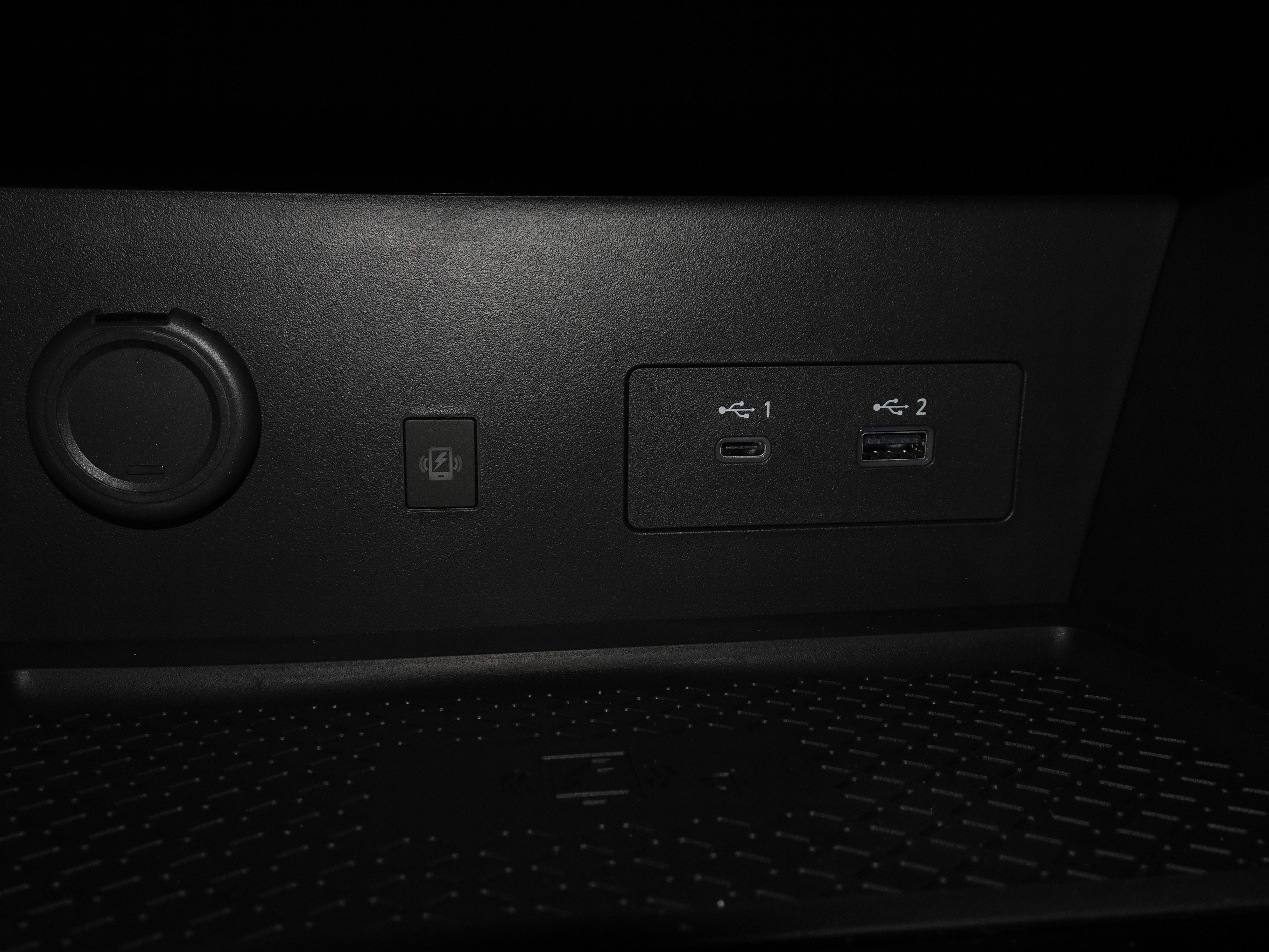 New 2025 Nissan Pathfinder SL w/ Cargo Package image 35