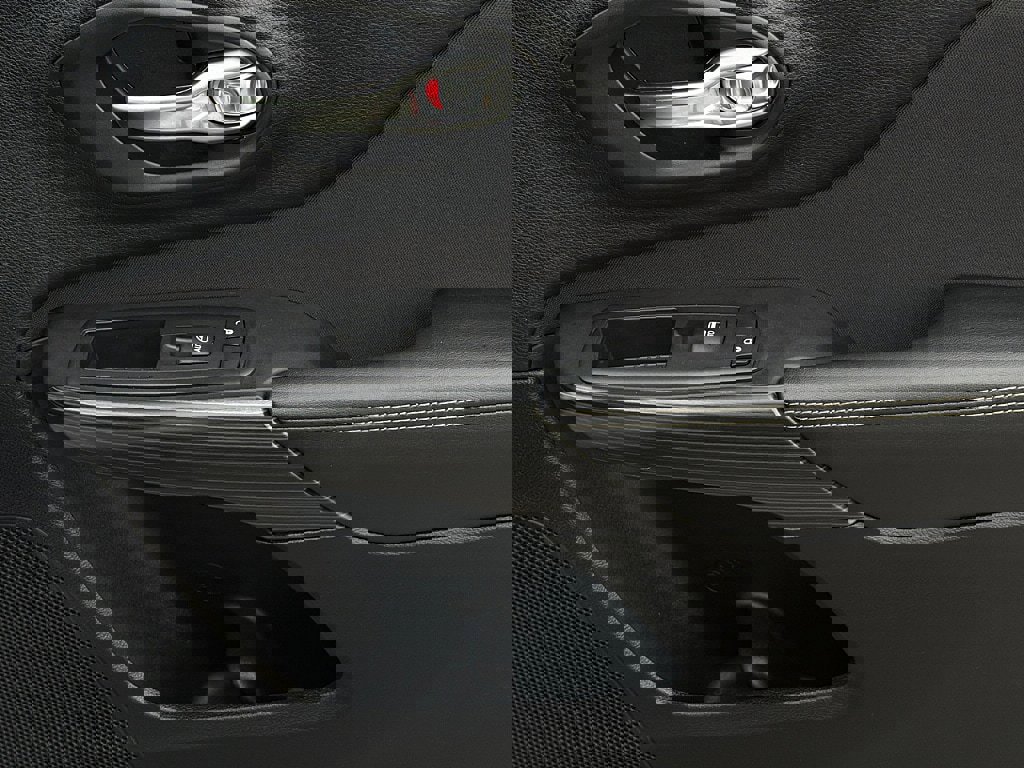 Used 2017 Jeep Cherokee Latitude image 23