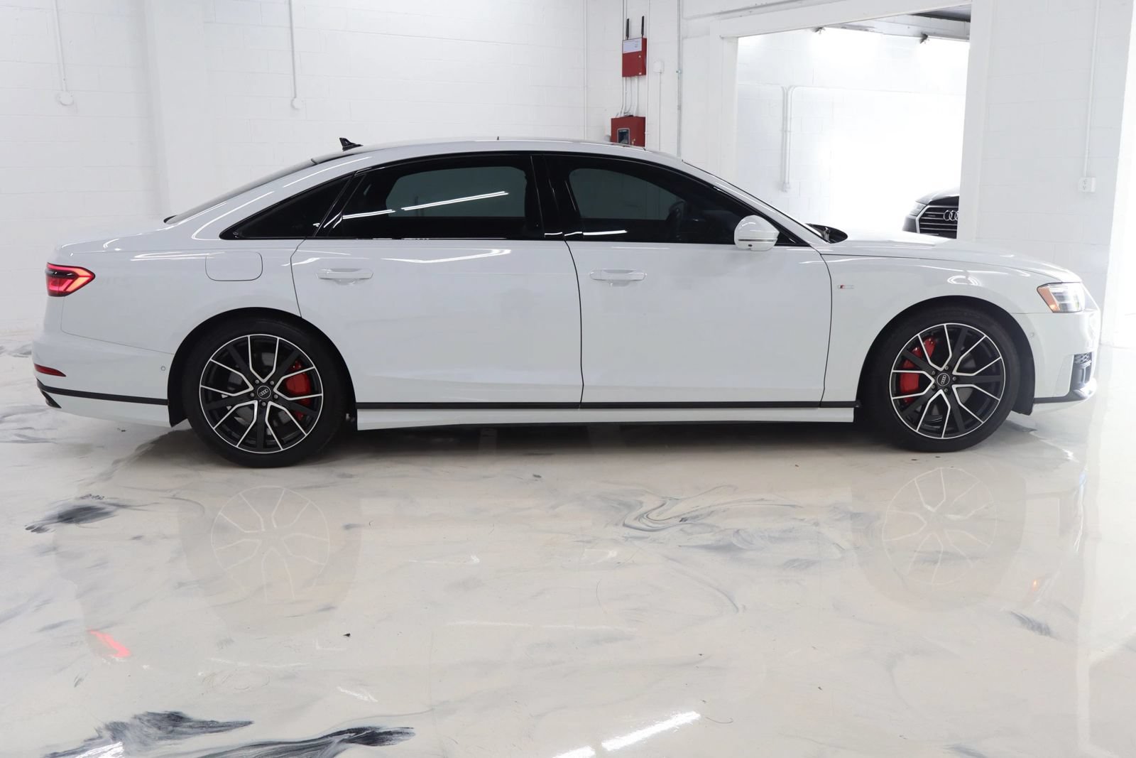 Used 2021 Audi A8 L 3.0T w/ Executive Plus Package AWD/4WD image 12