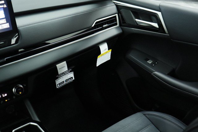 New 2026 Mitsubishi Outlander SE FWD image 21
