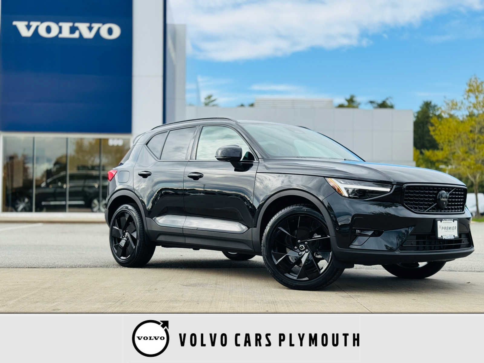 New 2026 Volvo XC40 B5 Ultra w/ Protection Package Premier