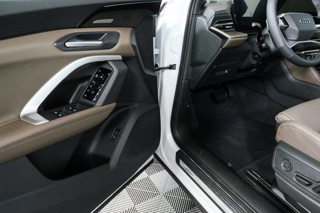 New 2025 Audi Q5 Premium Plus AWD/4WD image 8