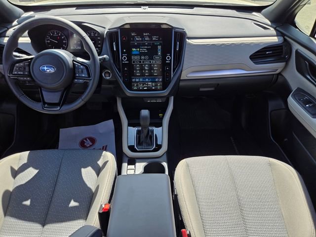 Used 2025 Subaru Forester Premium image 13