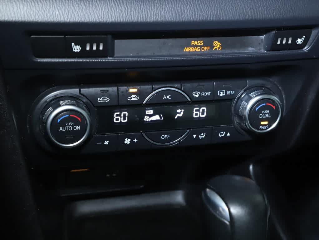 Used 2018 MAZDA MAZDA3 Grand Touring FWD image 24