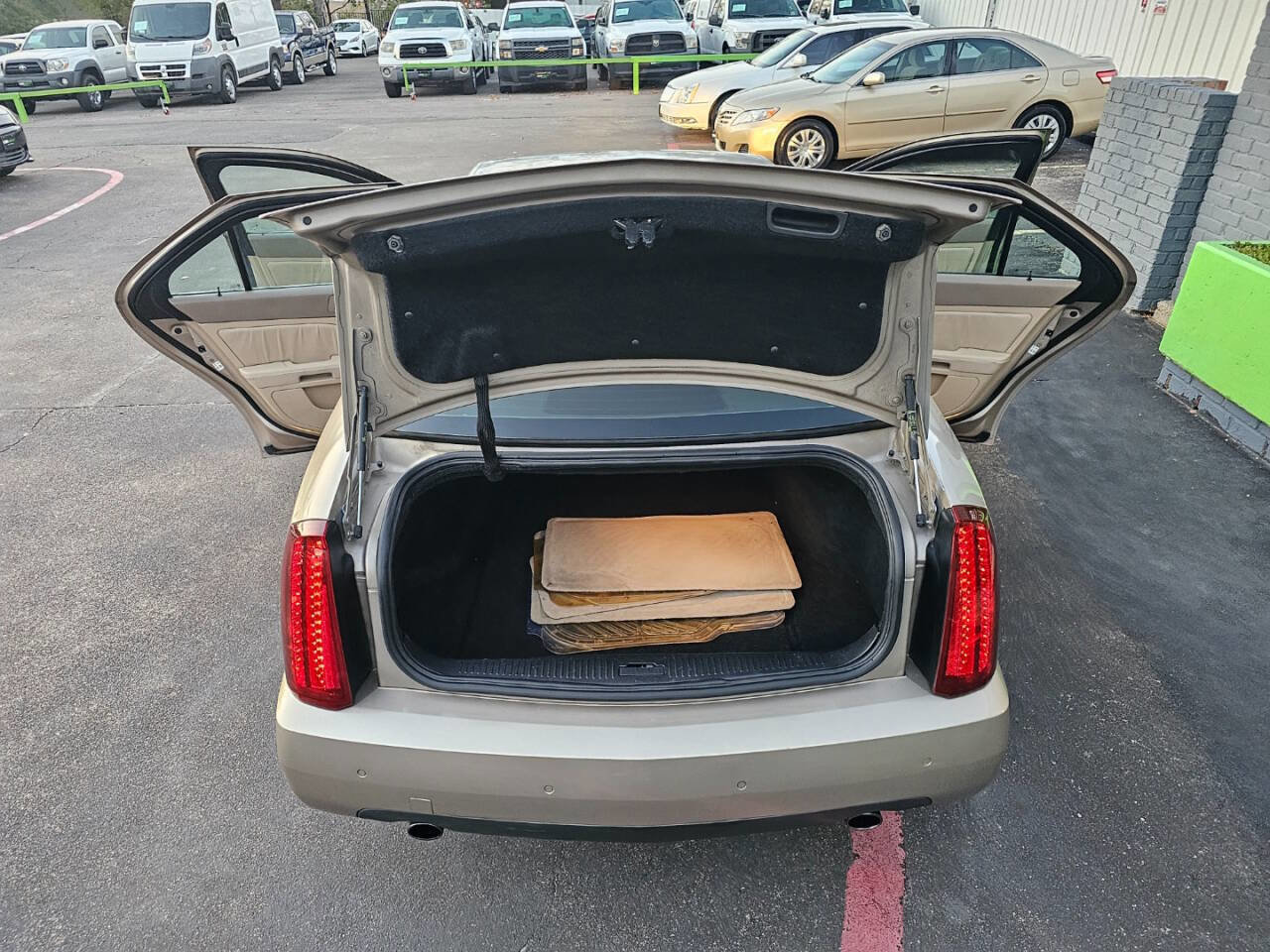 Used 2005 Cadillac STS w/ Preferred Equipment Group image 31