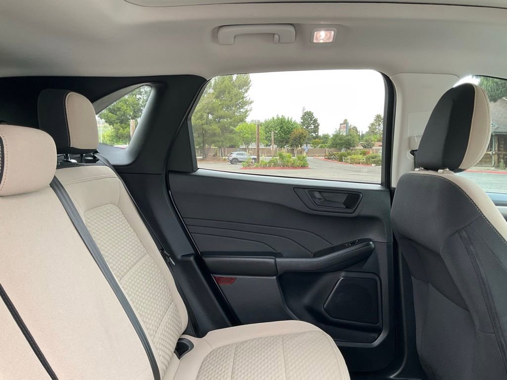Certified 2022 Ford Escape SE FWD image 45