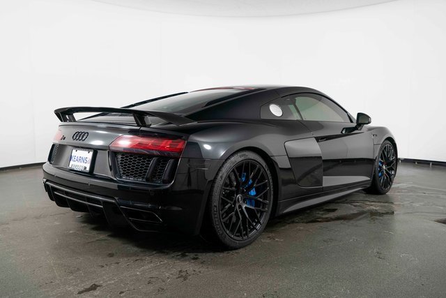 Used 2017 Audi R8 V10 plus image 7