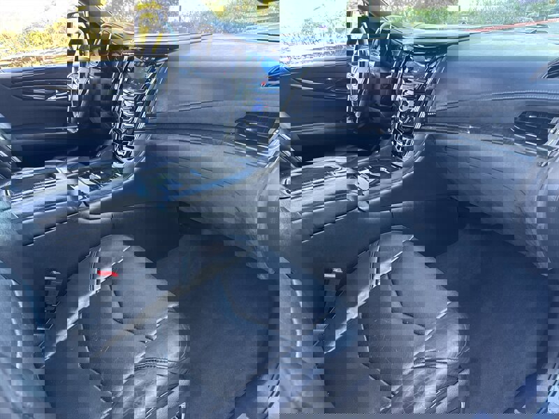 Used 2018 Cadillac Escalade ESV Platinum image 30