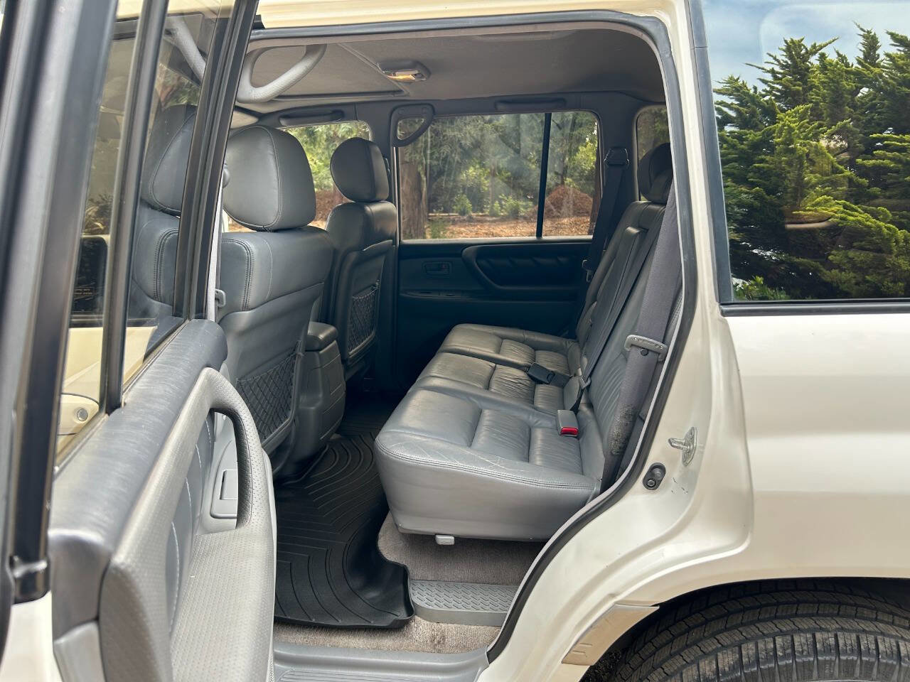 Used 1999 Toyota Land Cruiser AWD/4WD image 30