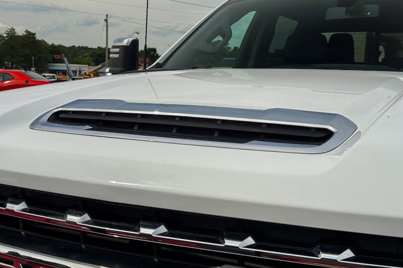 Used 2020 Chevrolet Silverado 2500 LTZ w/ LTZ Convenience Package AWD/4WD image 11