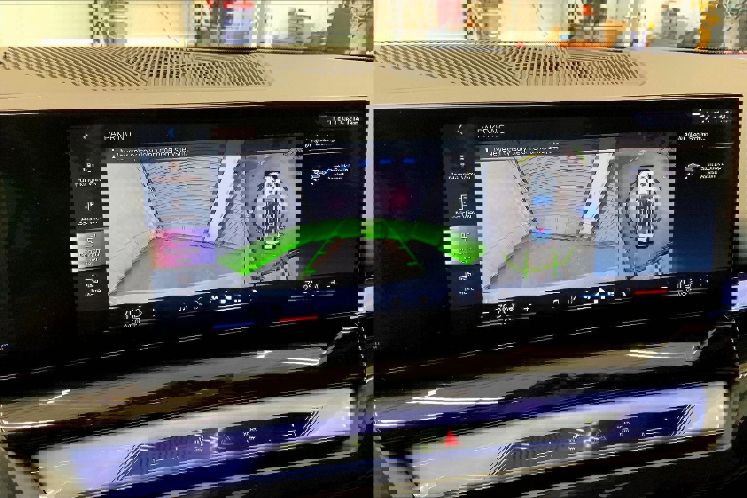 Used 2025 BMW i5 xDrive40 w/ Premium Package image 24