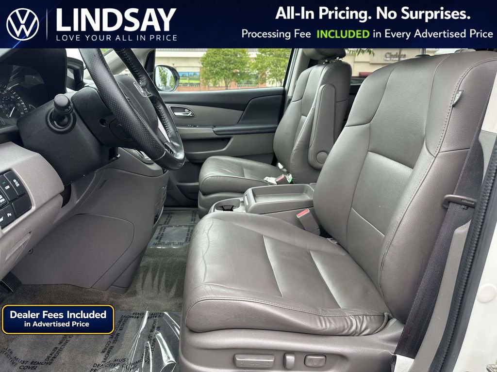 Used 2015 Honda Odyssey Touring Elite image 11