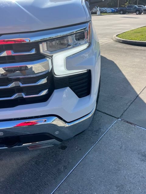 Used 2026 Chevrolet Silverado 1500 LTZ w/ LTZ Premium Package AWD/4WD image 12