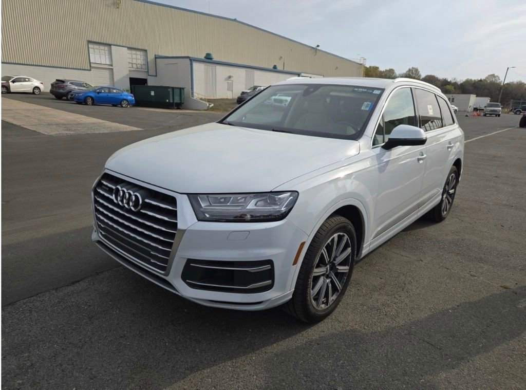 Used 2017 Audi Q7 3.0T Premium Plus image 2