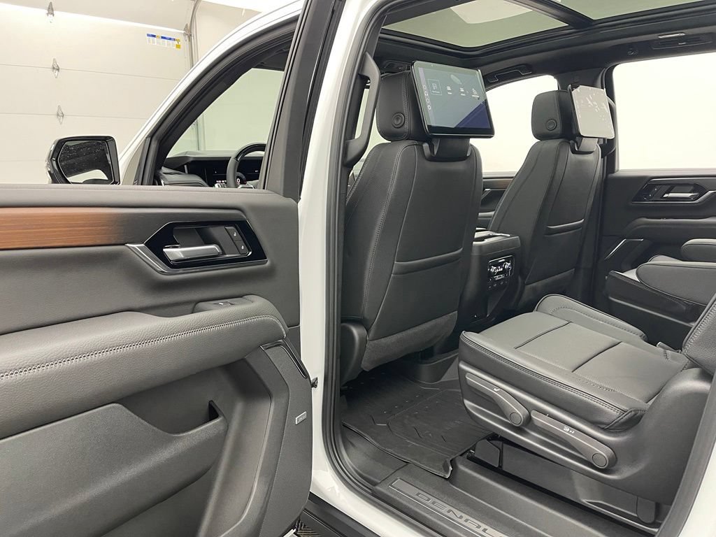 New 2026 GMC Yukon XL Denali w/ Denali Reserve Package AWD/4WD image 49