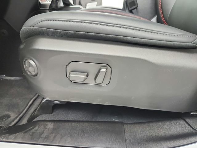 New 2026 Jeep Wrangler Unlimited Rubicon w/ Technology Group image 20